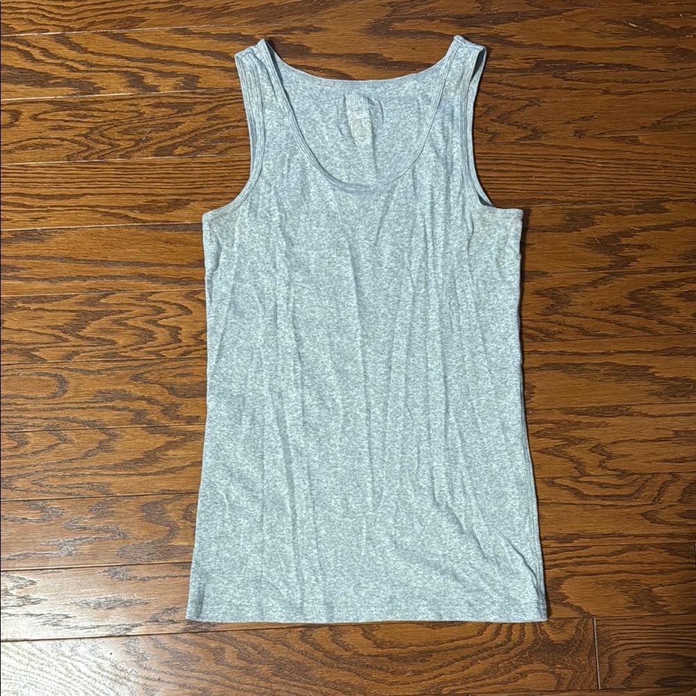 ⭐️Time and Tru Gray Sleeveless Fitted Tank Top